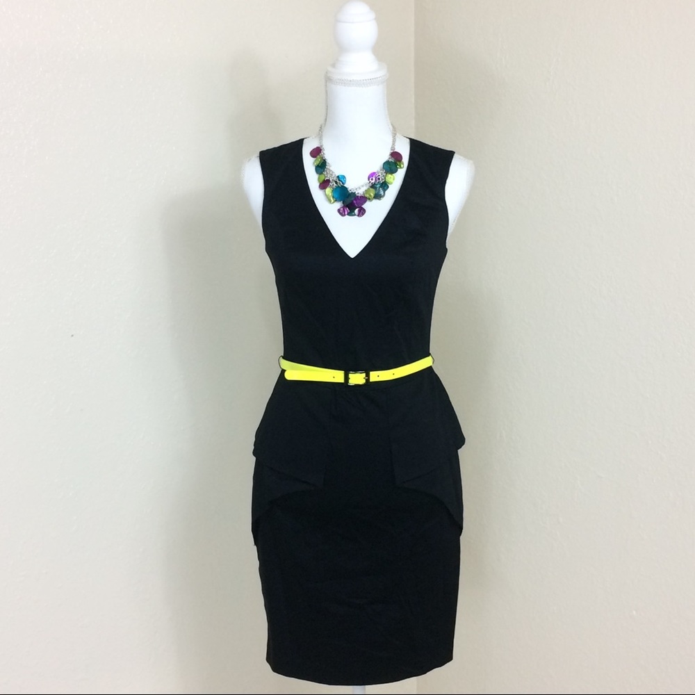 🔸VINCE CAMUTO Black Peplum Dress w/Yellow Belt